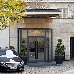 Mandarin Oriental, Отель