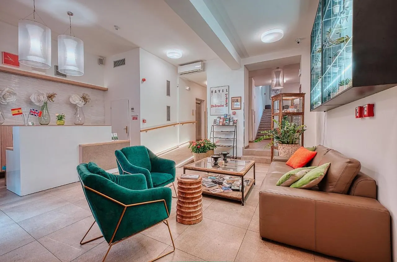 Salvator Boutique Hotel Vegan-Friendly contacts